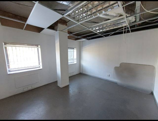 125M² OFFICE TO LET IN BEDFORDVIEW